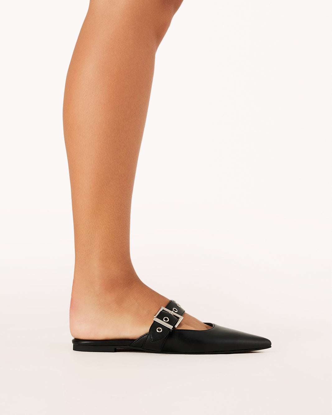 HALSY - BLACK-Flats-Billini-Billini