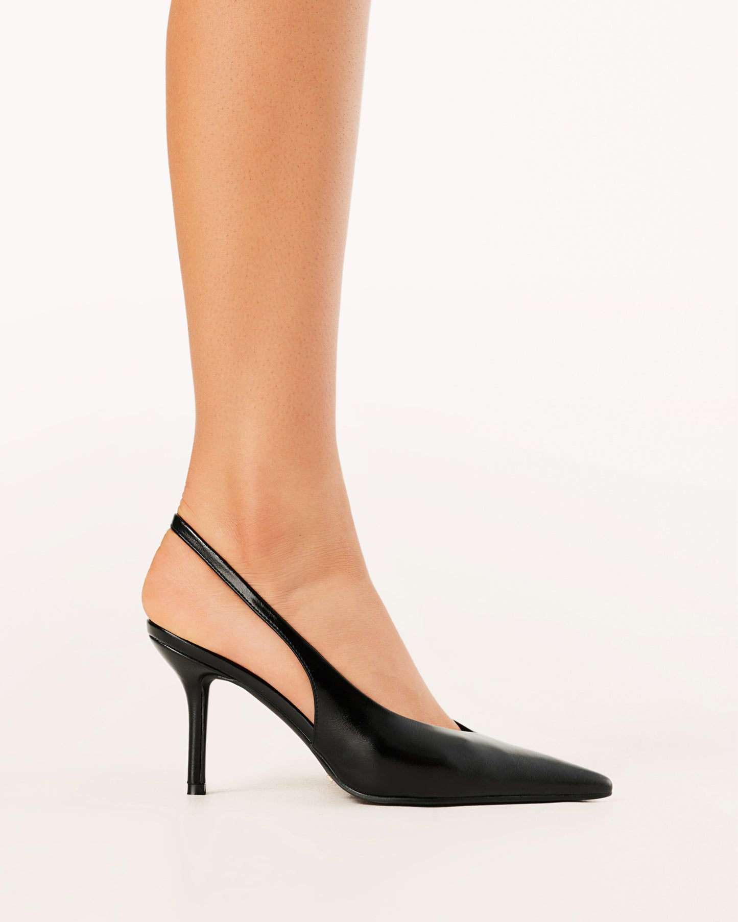 KENDRA - BLACK SHINE-PUMPS-Billini-Billini